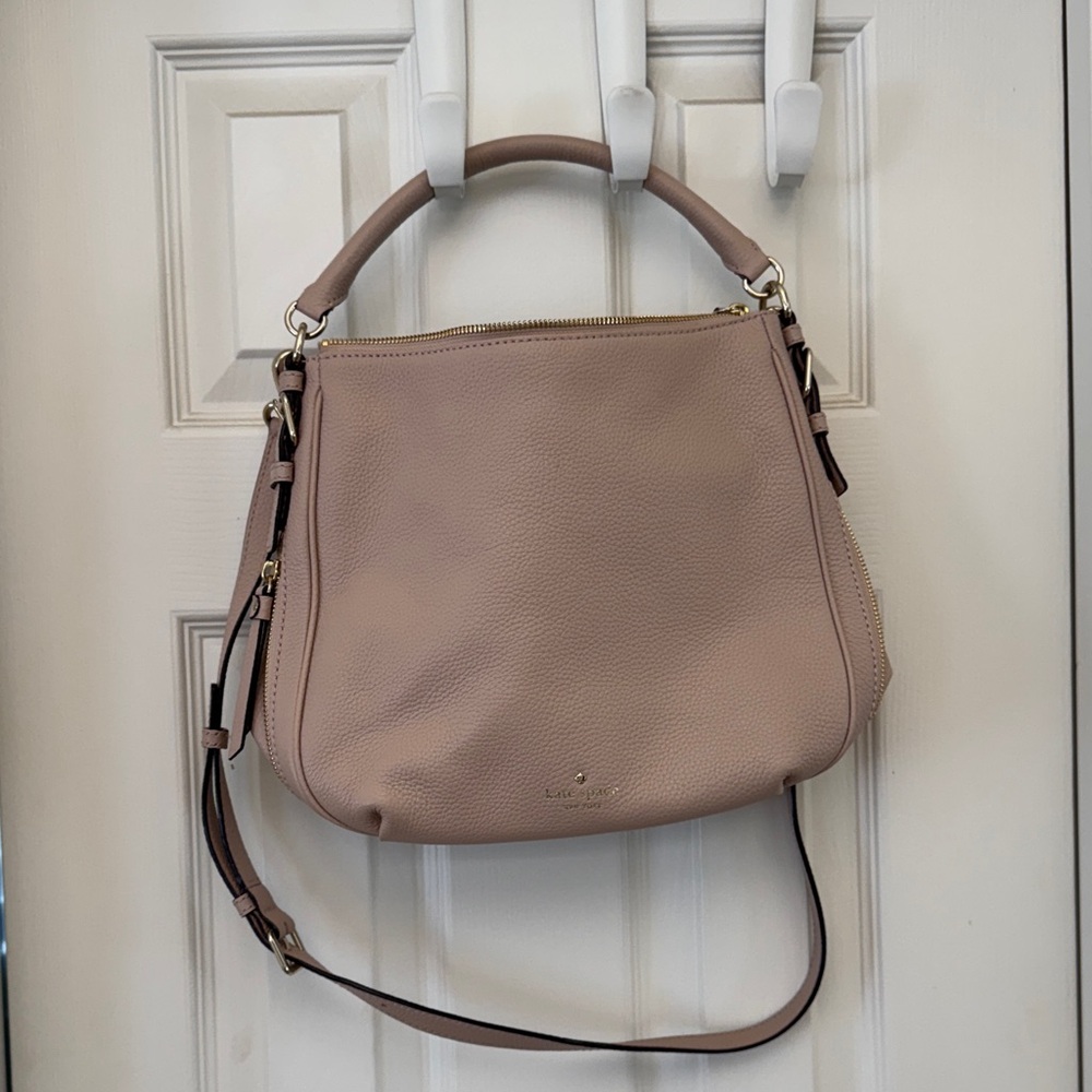 Elegant Pink Leather Handbag